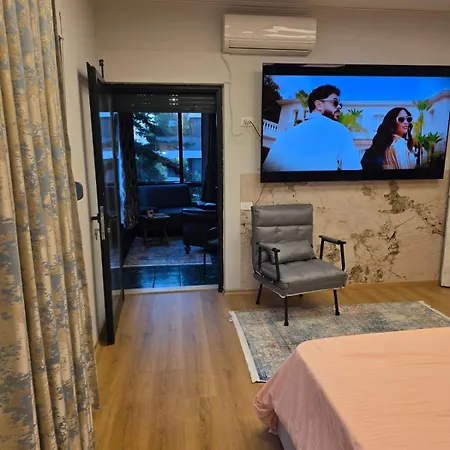 Appartement Near Air Albania Stadium *